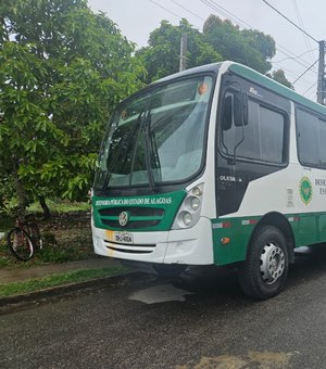 Moradores do Benedito Bentes recebem serviços da Defensoria Pública nesta quinta (19)