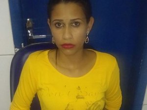 Jovem é presa com drogas no Terminal Rodoviário de Maceió