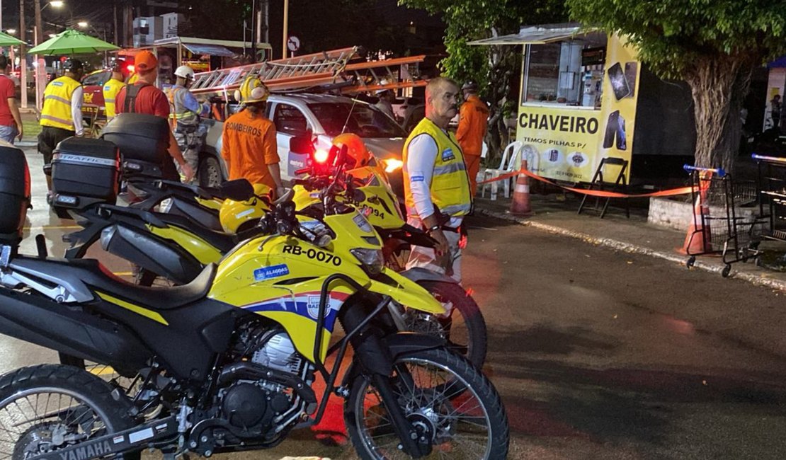 Ronda presta apoio a Bombeiros em ocorrência de queda de fio de alta tensão no Stella Maris