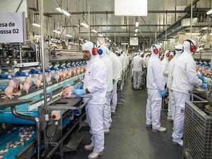 Advogados nos EUA reúnem investidores para processar JBS e BRF