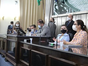 Jó Pereira obtém da Sesau apoio para concurso da Uncisal e combate ao câncer