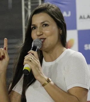 Ex-secretária de Renan Filho quer voltar à política, mas encontra dificuldades