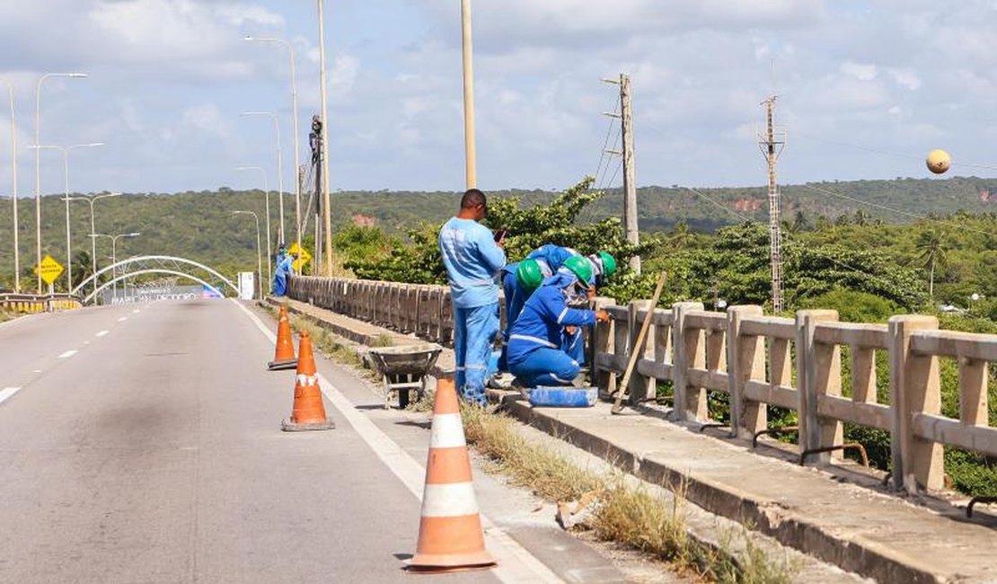 Obra da Ponte Divaldo Suruagy é embargada após queda de trabalhador