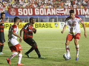 Vitória vence Anapolina em Goiás de virada e abre vantagem