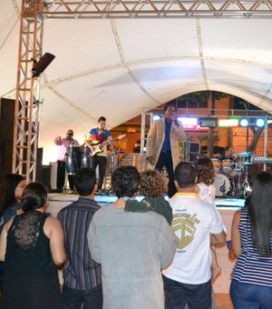 Evento reúne pagode gospel e pop rock no Mercado do Artesanato neste feriado