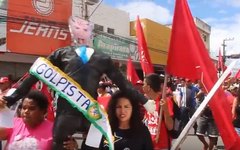 Manifestantes tomaram as ruas de Arapiraca contra o governo Temer