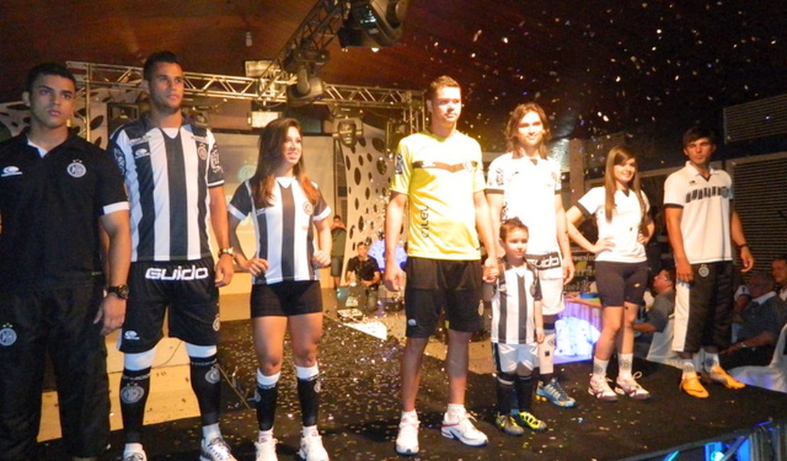 Em noite de festa ASA apresenta seu novo uniforme para Série B