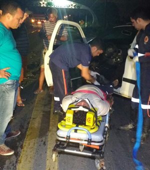 Colisão entre veículo de passeio e carreta deixa um ferido na AL-110 em Arapiraca