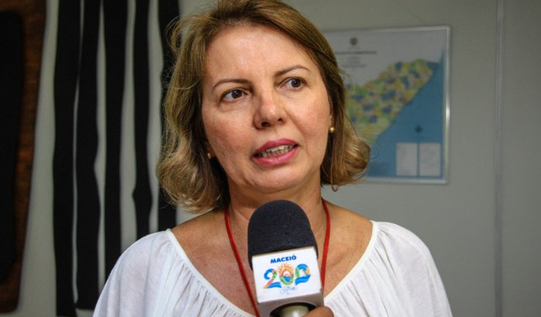Reitora da UFAL critica medida provisória publicada por Bolsonaro