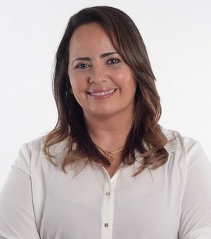 Fabiana Pessoa filia-se ao Avante e será candidata a deputada estadual