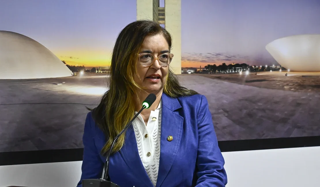 Eudócia Caldas mantém suspense sobre disputa ao Senado
