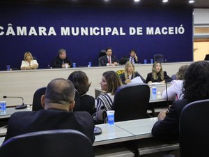 Suplentes são efetivados como vereadores na Câmara Municipal de Maceió