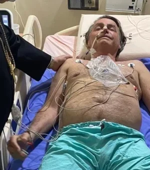 Bolsonaro tem obstrução intestinal e será transferido para São Paulo