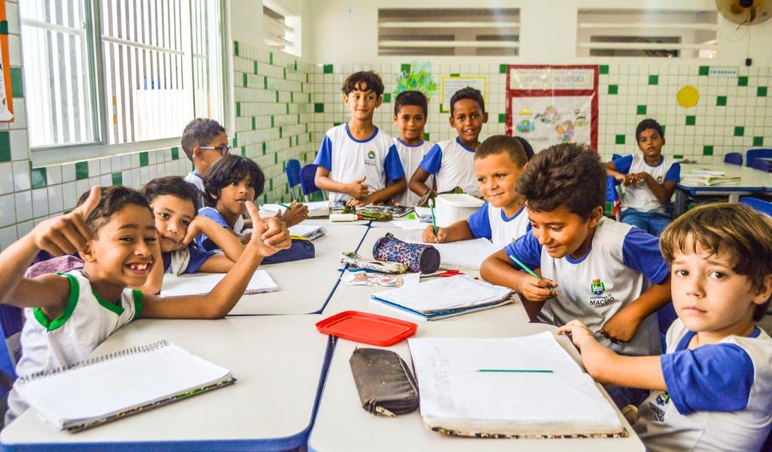 Educação amplia ações para contribuir com retomada segura das aulas