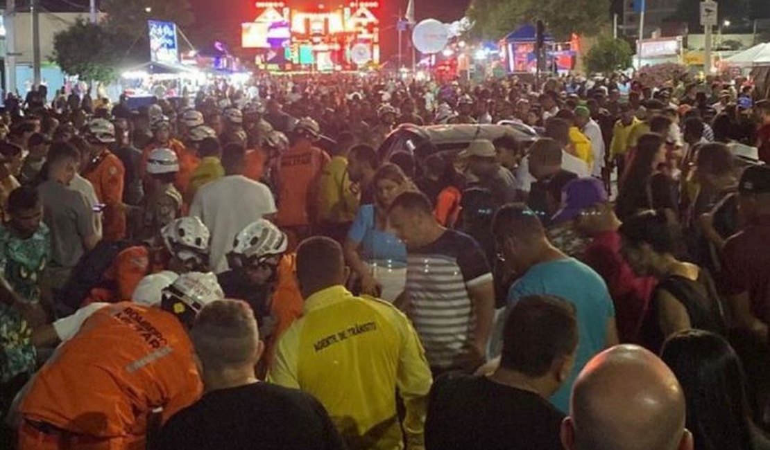 [Vídeo] Acidente interrompe Copa Vela: Carro atropela quatro pessoas