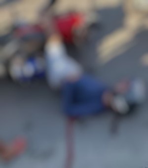 Homem é assassinado a tiros enquanto pilotava moto no Benedito Bentes, em Maceió