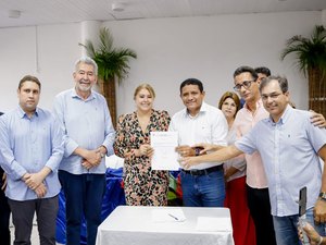 Prefeito Júlio Cezar dá posse a novos secretários da gestão municipal
