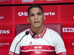 Com mudanças,  CRB embarca para confronto direto com o Operário-PR