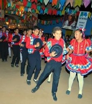 Grupo de coco de roda se prepara para festas juninas