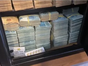 Casal preso por fraude em licitação de kits de robótica fazia entrega de dinheiro em sacolas