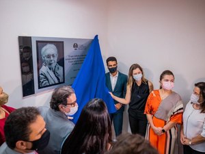 Prefeito JHC participa da inauguração da Casa da Mulher Alagoana