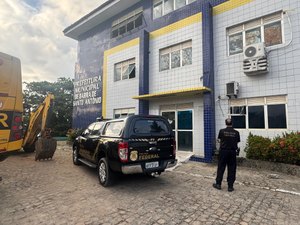 Operação da PF investiga compra de votos com material de construção na Barra de Santo Antônio