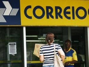 Trabalhadores dos Correios acatam proposta de reajuste salarial em AL