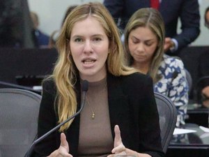 Cibele Moura solicita celeridade na votação de projeto que garante férias simultâneas para pais de filhos atípicos