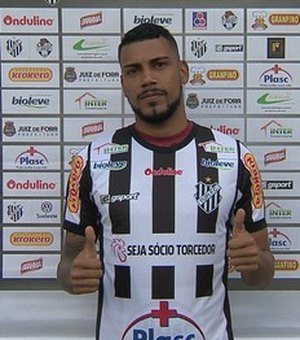 CSA anuncia contratação do zagueiro Rodrigo Lobão 