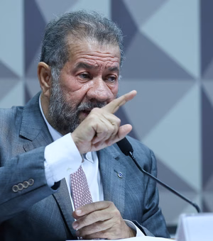 Oposição vai protocolar representação criminal contra Lupi por omissão no esquema do INSS