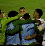 América-MG vence o Figueirense e cola na liderança da Série B