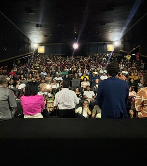 Uneal participa da abertura do Festival de Cinema de Arapiraca