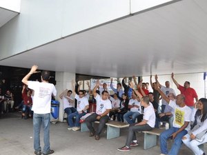 Servidores do Judiciário Federal decidem manter greve e intensificar mobilização