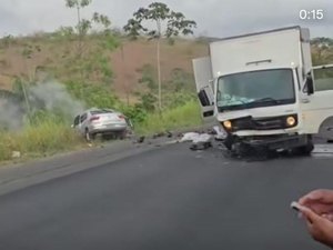 Acidente na rodovia que liga Sul de PE com Norte de AL deixa três jovens mortos