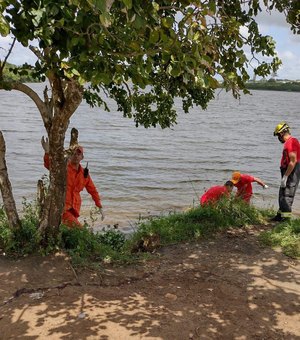 Mãe reconhece corpo do filho, que foi encontrado boiando no Lago da Perucaba