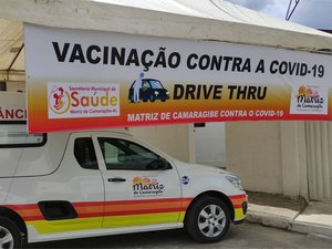 Matriz de Camaragibe inicia vacinação drive-thru para idosos de 75 a 78 anos