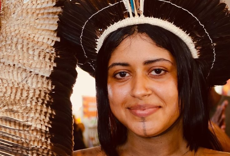 A jornada de Ybotyra Kixelô, do povo Kixelô Kariri, mostra como as redes sociais se tornaram ferramenta de retomada cultural, negócio e representatividade