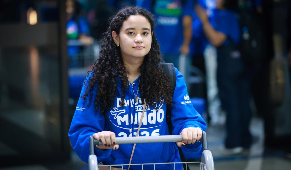Daqui pra o Mundo: Estudantes iniciam retorno da Inglaterra neste sábado (4)