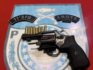 Homem embriagado é preso após efetuar disparos de arma de fogo em Porto Real do Colégio