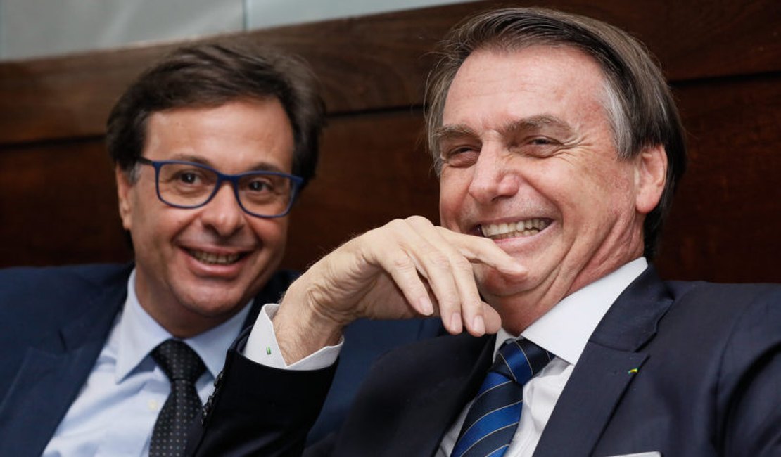 Título de cidadão alagoano para ex-ministro de Bolsonaro ganha parecer favorável na CCJ da ALE