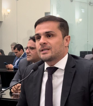 Alexandre Ayres propõe transformar os programas AVC Dá Sinais e Bate Coração em lei em Alagoas