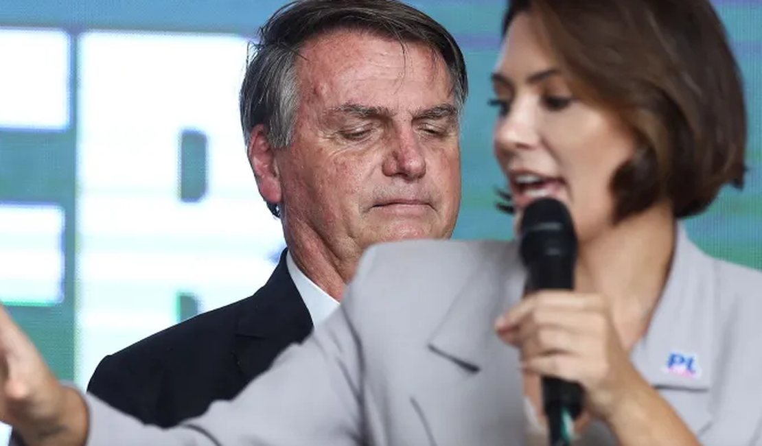 PF marca depoimentos simultâneos de Bolsonaro e Michelle sobre caso das joias