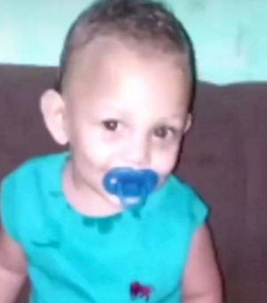 Causa real da morte de criança de três anos ainda está sob análise do IML; principal suspeita é mordida de cobra