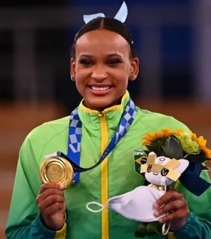 Primeira brasileira com duas medalhas em uma mesma Olimpíada, Rebeca Andrade lidera conversas no Twitter