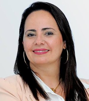 Nova gestão: Fabiana Pessoa fará troca de secretariado e articula reeleição com apoio do PSDB e PP