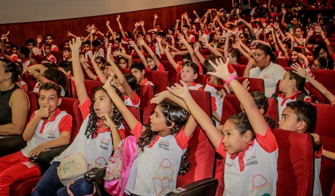 Festa Literária de Penedo promove diversão e contação de histórias para crianças