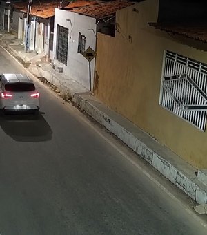 Câmeras registram últimos trajetos de viatura antes de policiais serem mortos em Delmiro