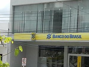 Bancos funcionam das 9h às 13 nesta sexta-feira (6) em virtude do jogo do Brasil 