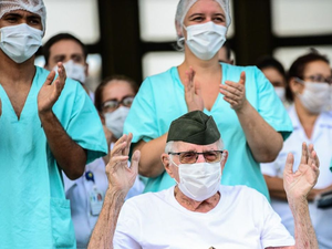 Homem de 99 anos é o mais velho a receber alta após contrair covid-19