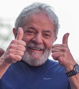 Lula sobre Aécio: ‘Não aceitou a derrota e acendeu o pavio do golpe’